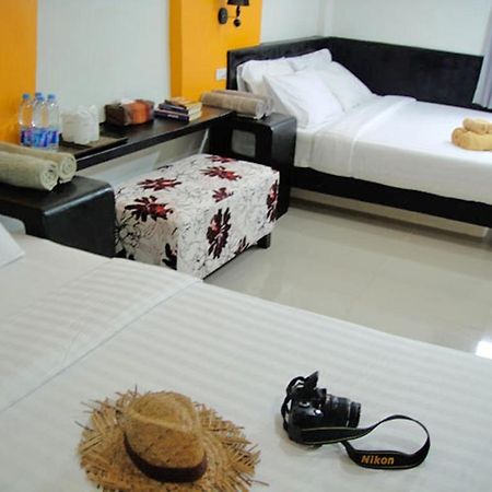 Harmony Bed & Bakery Bed & Breakfast Ко Липе Стая снимка